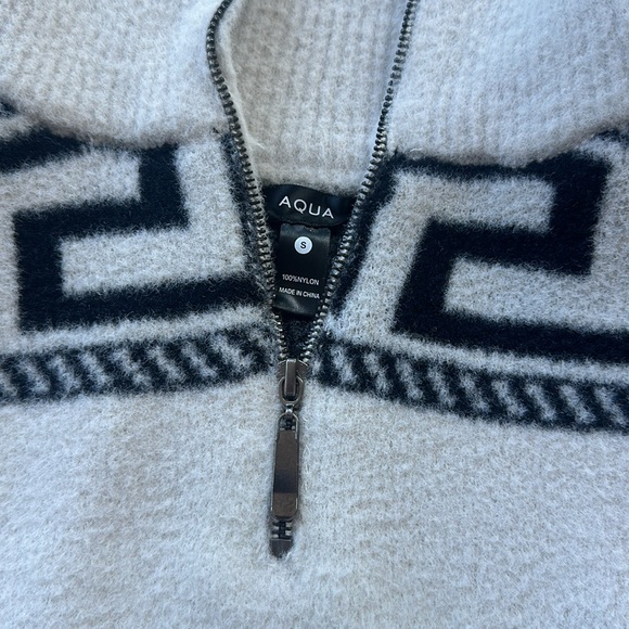 Cashmere aqua brand from Bloomingdale’s quarter zip sweater - Picture 2 of 3